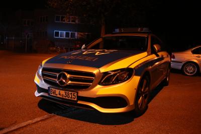 Backnang: Fahrzeug brennt im Industriegebiet